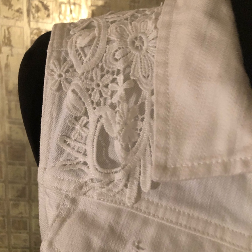 NWT Cato White Jean Vest with Lace - Picture 4 of 10